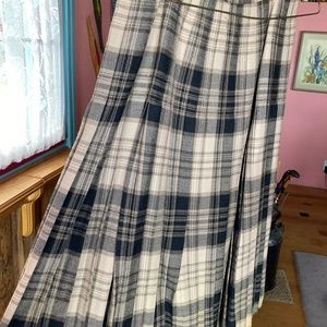 Wool Tartan Pleated Skirt in Various Browns